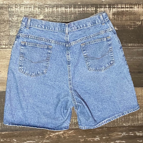 chic Pants - Vintage Chic jean short